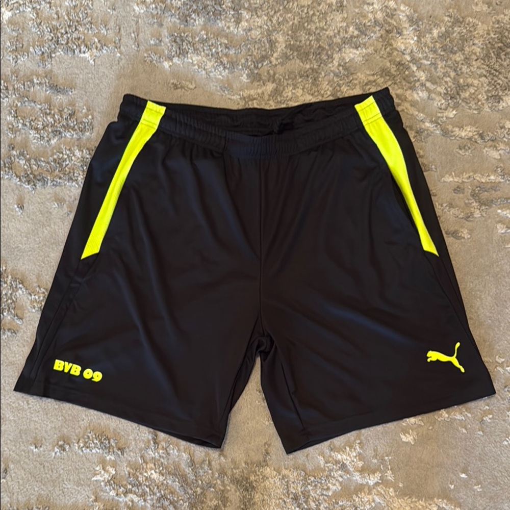Mens Puma Borussia Dortmund shorts